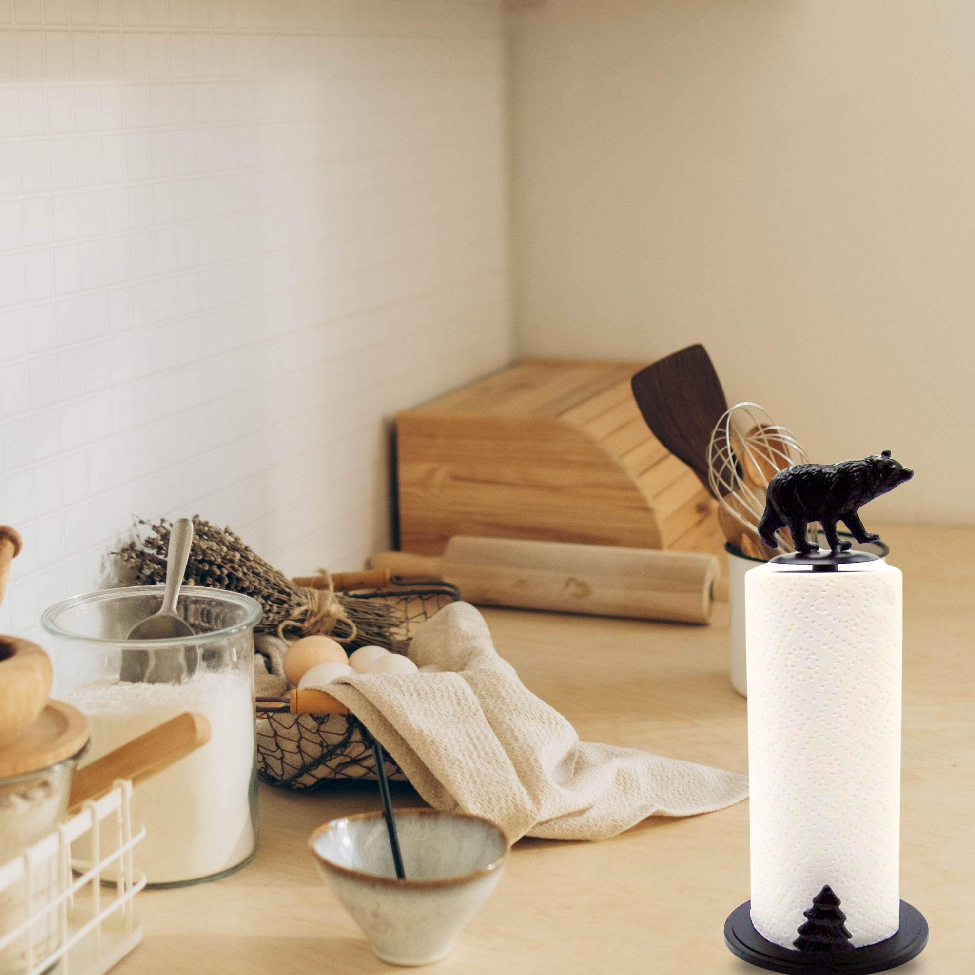 Bear Metal Paper Towel Holder - Rustic Style Kitchen Accessory - Perfect for Cabin and Lodge Decor - Unique Bear Decor for Home - Great Gift for Nature Lovers and Rustic Decor Enthusiasts