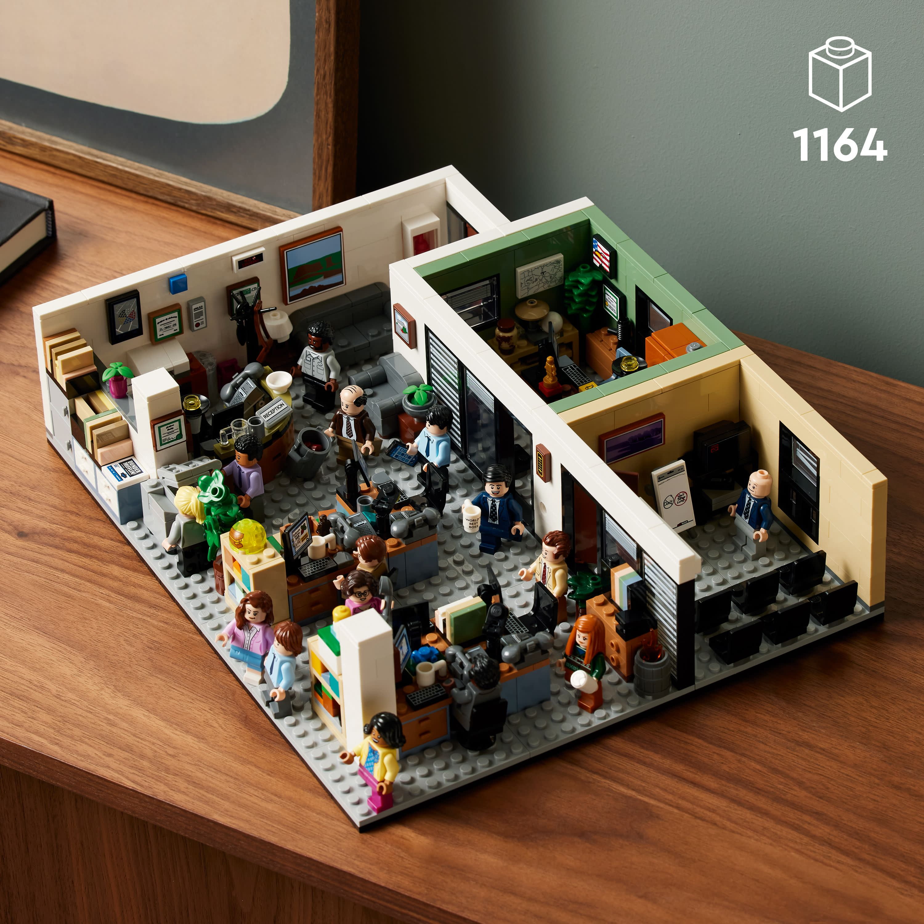 afregning Universel shuttle LEGO Ideas The Office 21336 US TV Show Series Dunder Mifflin Scranton Model  Building Set, 15 Characters Minifigures, Iconic Gift for Adults and Teens -  Walmart.com