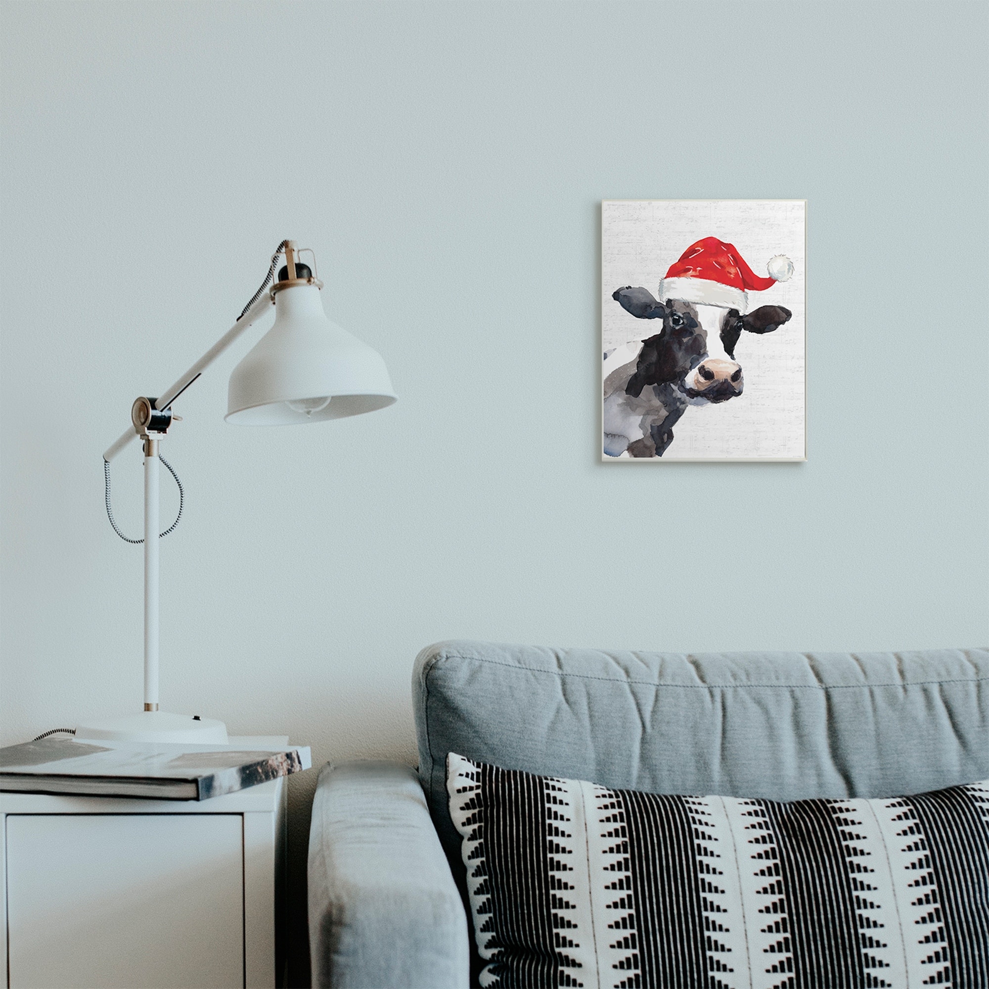 Stupell Industries Country Farm Cow Red Santa Clause Hat Holiday Painting Wall Plaque Art Print Wall Art, 10 x 15