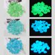 thumbnail image 4 of Verde 100 piezas Piedra luminosa suministro transfronterizo jardín pecera piedra artificial guijarros de color luminiscente piedra luminosa fluorescente/Material: Resina/diámetro 2,2 cm/(17*12*4,210), 4 of 13