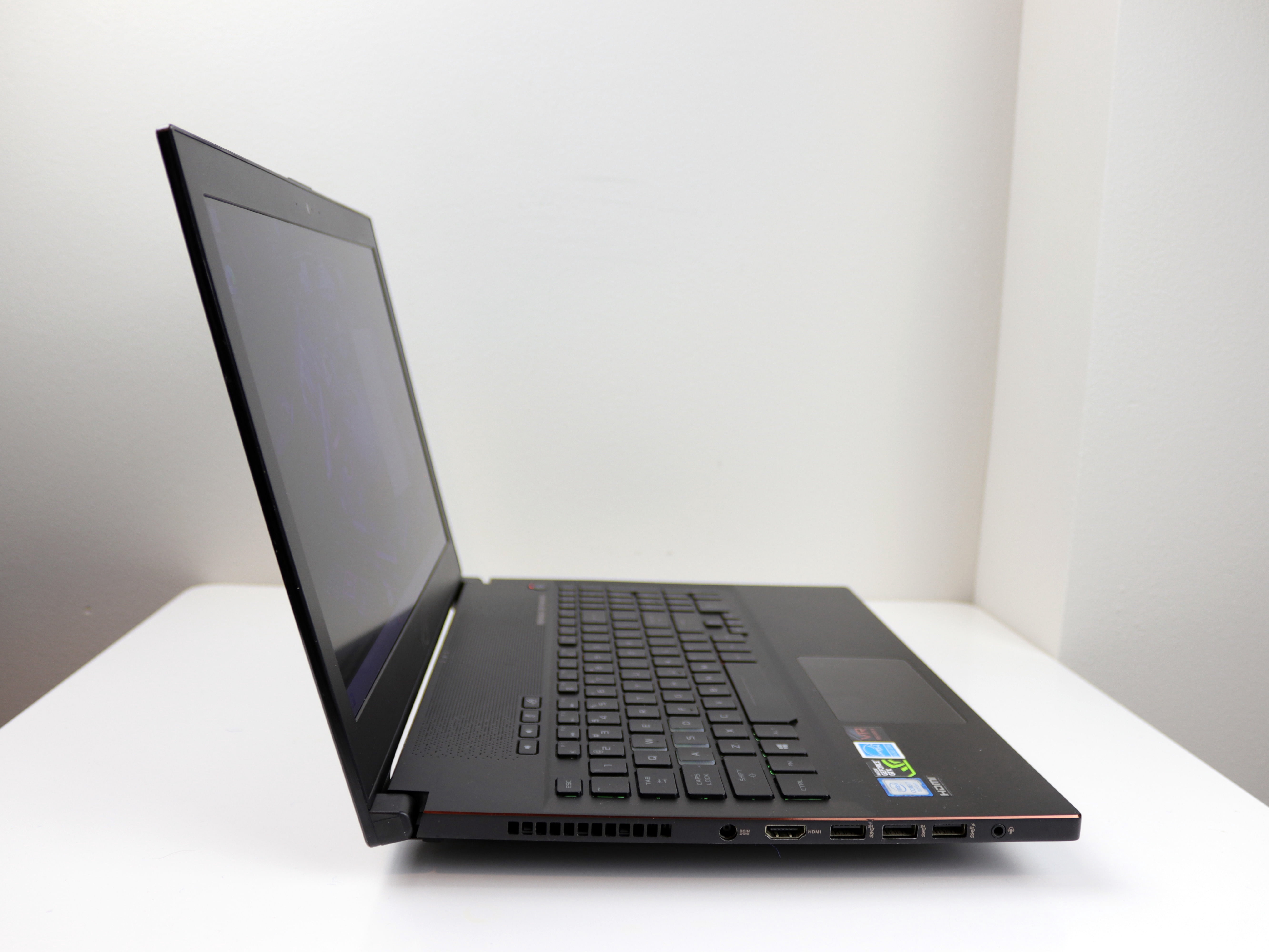 ASUS ZEPHYRUS GM501G 15.6" Laptop i7-8750H 16GB RAM 512GB SSD NVIDIA GTX 1070 Windows 11 Pro