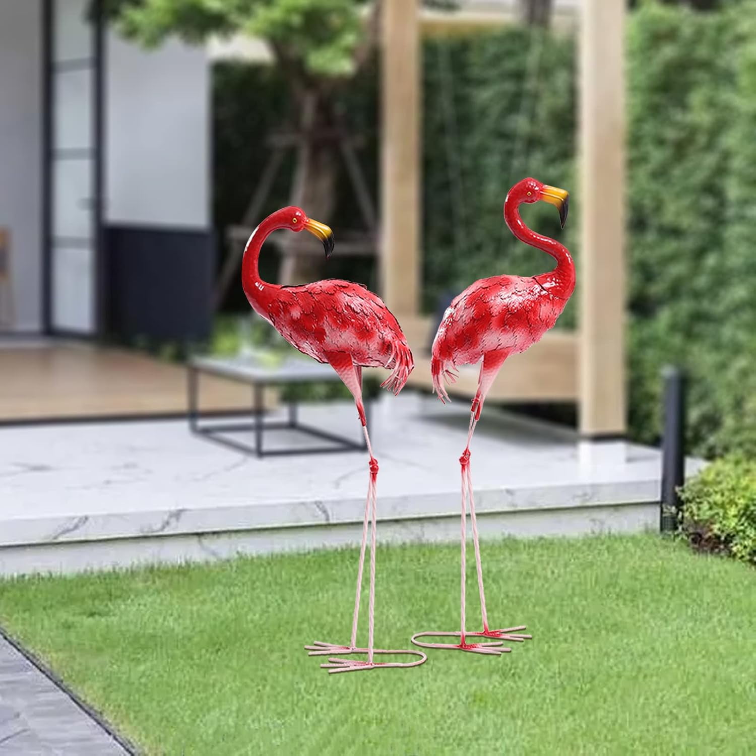 2Pcs Metal Flamingo Garden Statues Red and Pink Flamingo Sculptures Flamingo Figurine Set Yard Art Outdoor Sculptures for Home Patio Lawn Backyard Decor