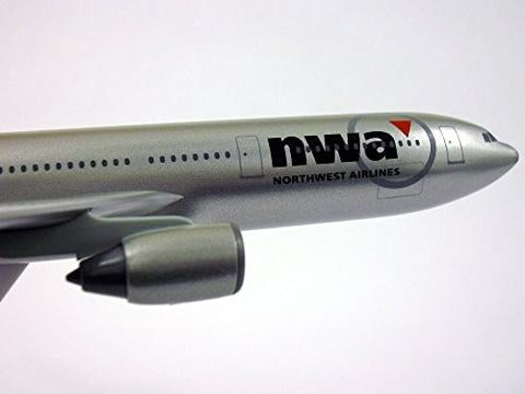 Flight Miniatures Air Wisconsin United Bombardier CRJ200 1:100 Scale Display Model
