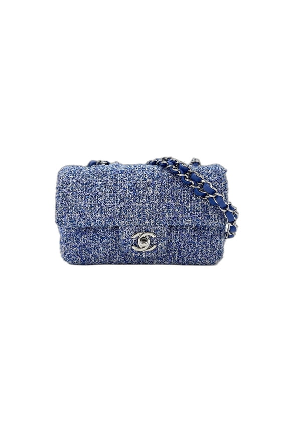 Pre-Owned CHANEL Mini Matelass Shoulder Bag, Blue