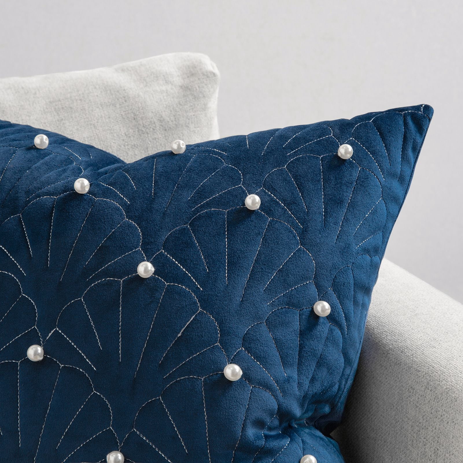 Phantoscope Velvet Decorative Throw Pillows with Inserts, Pearl Shell Quilted Design, 18 x 18 in, Navy Blue, 2 Pack