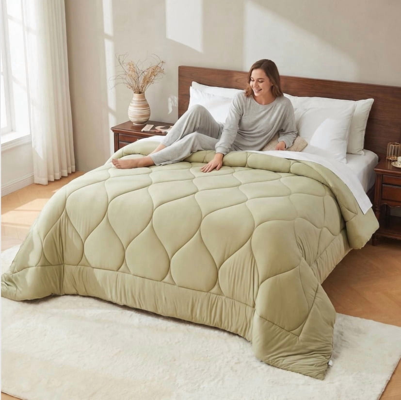 Bestier Sorona Eco Fabric Queen Size Comforter | All-Season Boho Duvet Insert with Anti-Clump Tech | Luxury Hotel Winter Warm Close-Fitting Down Alternative, Olive Green (90x90 inches)