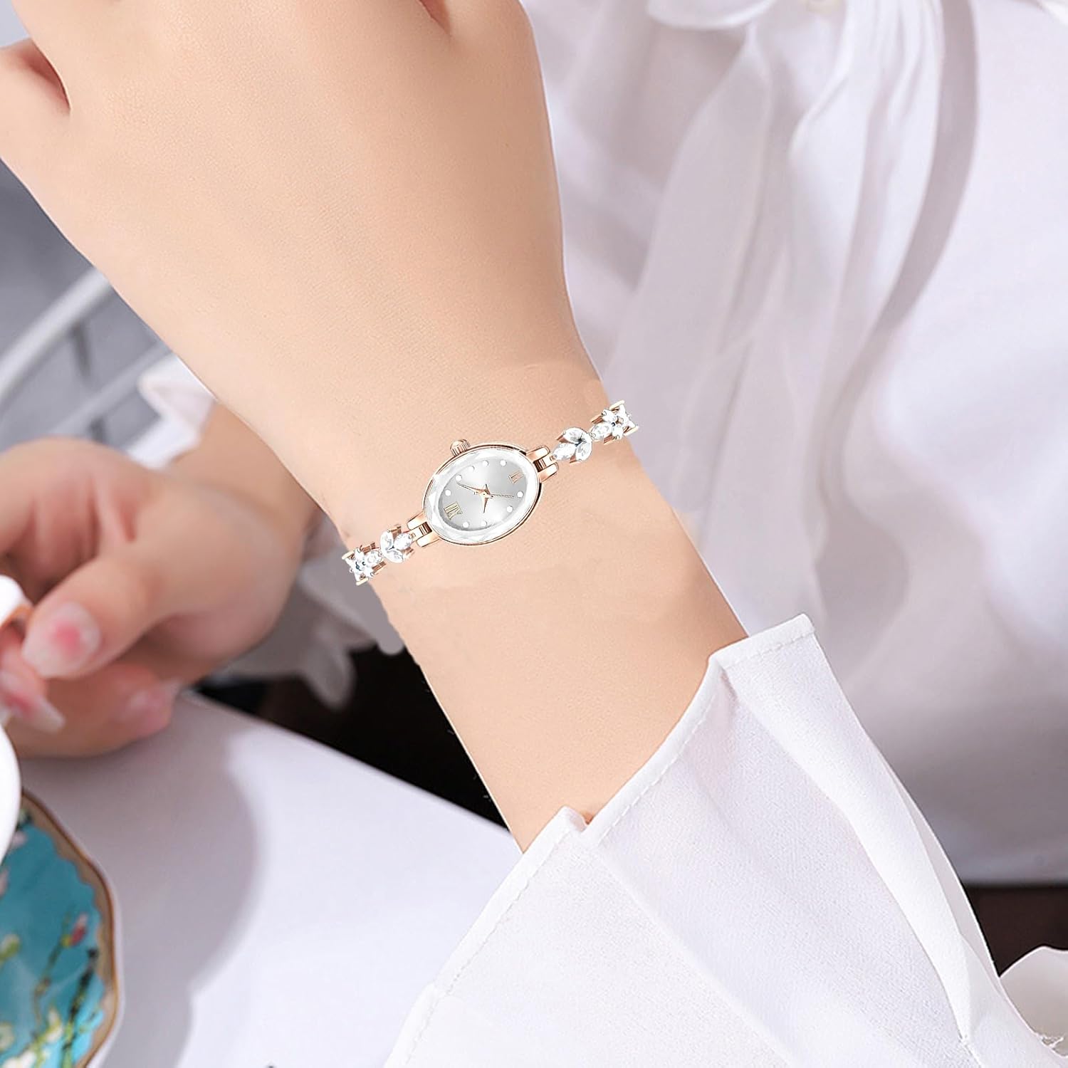 Women's Watch Luxury Petal Casual Bracelet Watch Simulated Quartz Watches for Women