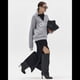 thumbnail image 4 of Suéter de Punto con Cuello en V y Larga para Mujer con Estampado de Letras L, 4 of 7