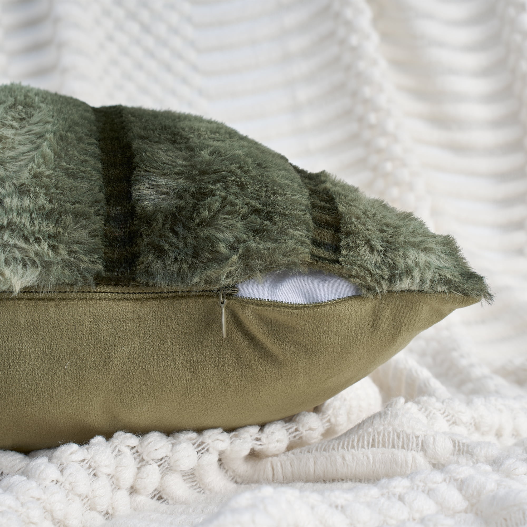 Unique Bargains Pack of 2 Plush Striped Pillow Covers 20" x 20" Green