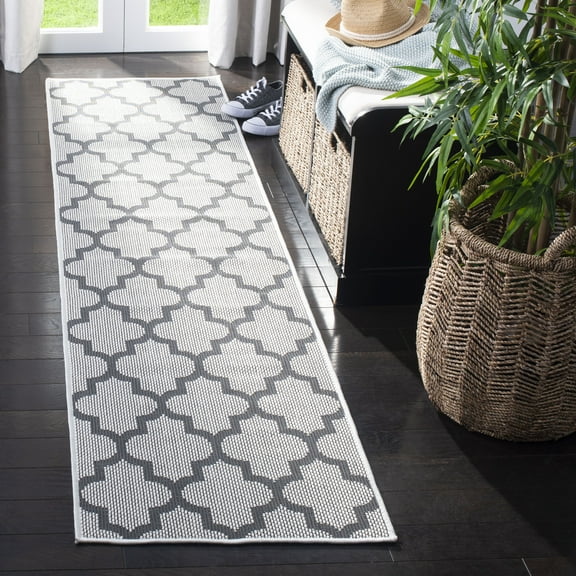 SAFAVIEH Machine Washable Rug Indoor/Outdoor Bermuda Collection - Bermuda Abraham Geometric Quatrefoil Indoor/Outdoor Runner Rug Ivory/Grey, 2' x 8'