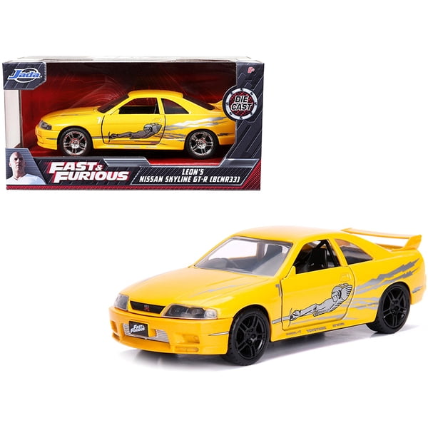 Leon\'s Nissan Skyline GTR (BCNR33) Yellow Metallic with Graphics