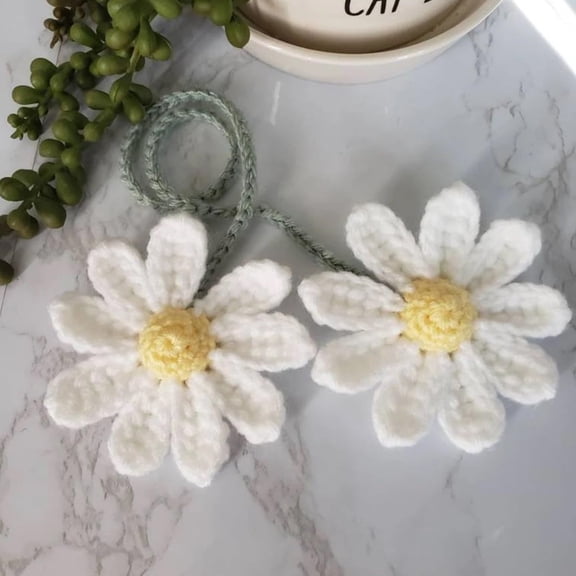 TUWAFE Crochet Daisy Car Accessories for Women Cute Rear View Mirror Hanging Charms Handmade Daisy Flower Gifts for Crochet Lovers Car Decor Automotive Interior Aesthetic(White)
