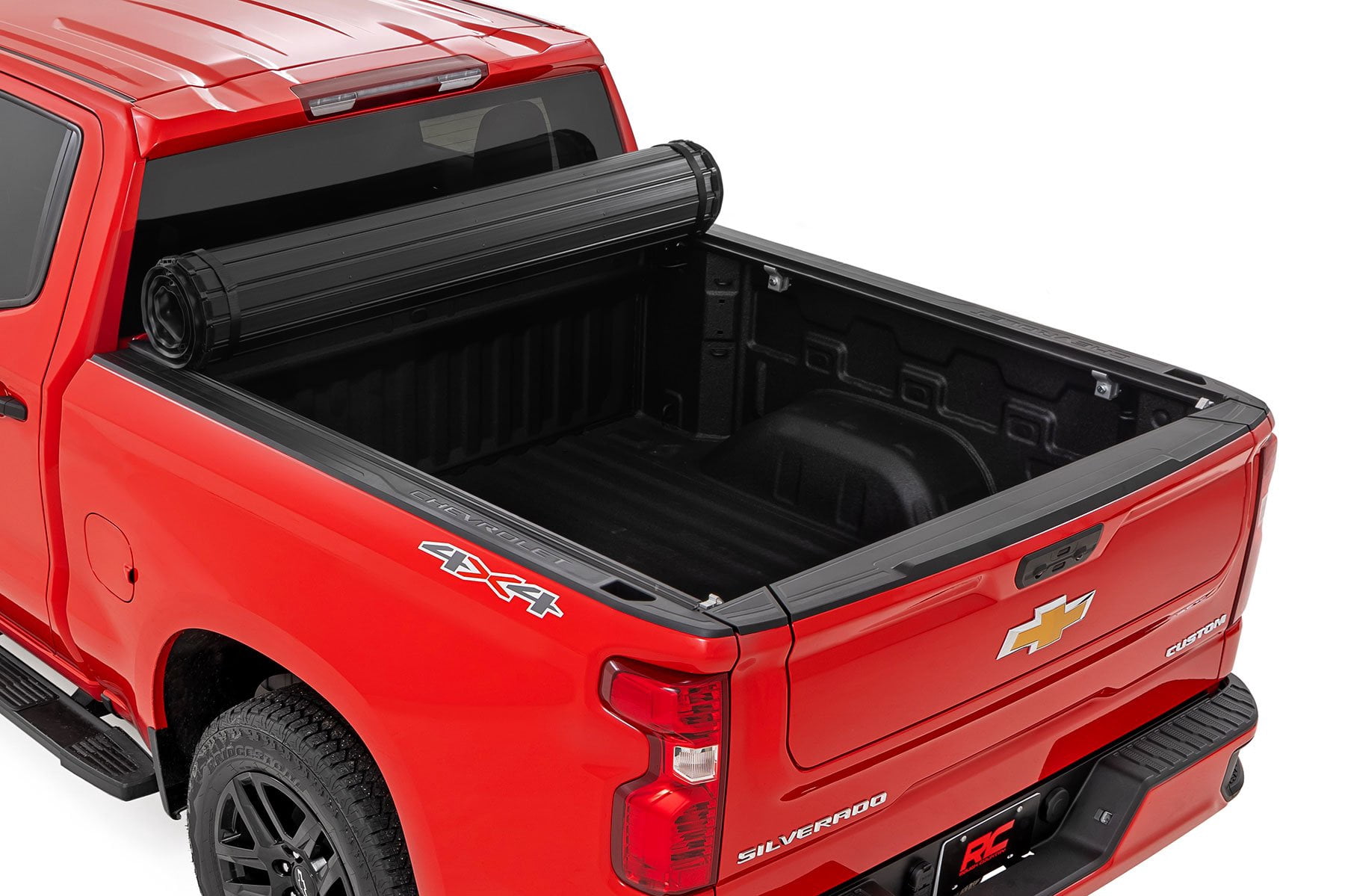 Rough Country Hard Roll Up Bed Cover for 19-26 Chevy/GMC 1500 | 5'10 - 50120580