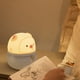 thumbnail image 2 of Lámpara de noche con forma de cerdito, pequeña, con carga USB, luz suave, colorida, para dormitorio infantil, con luz para dormir, linda lámpara de mesa., 2 of 5