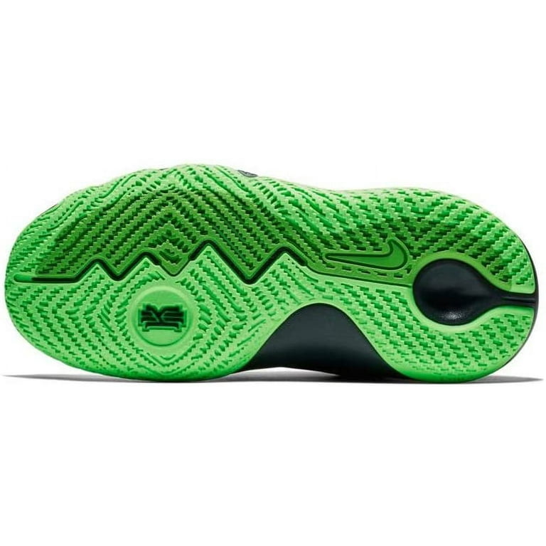 Nike boy's kyrie deals flytrap basketball shoe