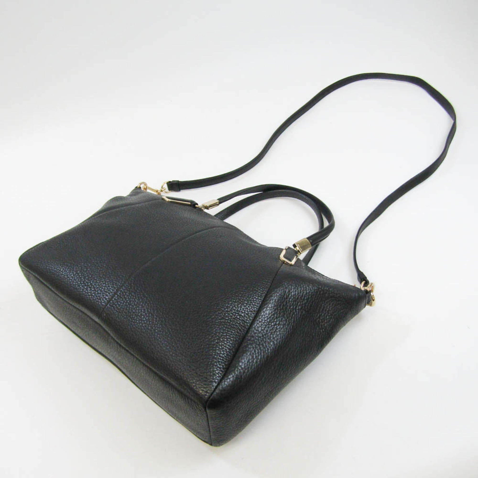 Coach - Authenticated Madison Handbag - Leather Black Plain for Women, Very Good Condition