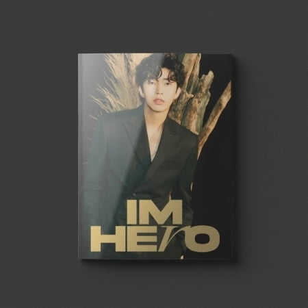 Lim Young Woong - Im Hero - Photo Book Version - incl. Photobook, Message Card, Poster, Postcard, Photocard   Sticker - Music & Performance - CD
