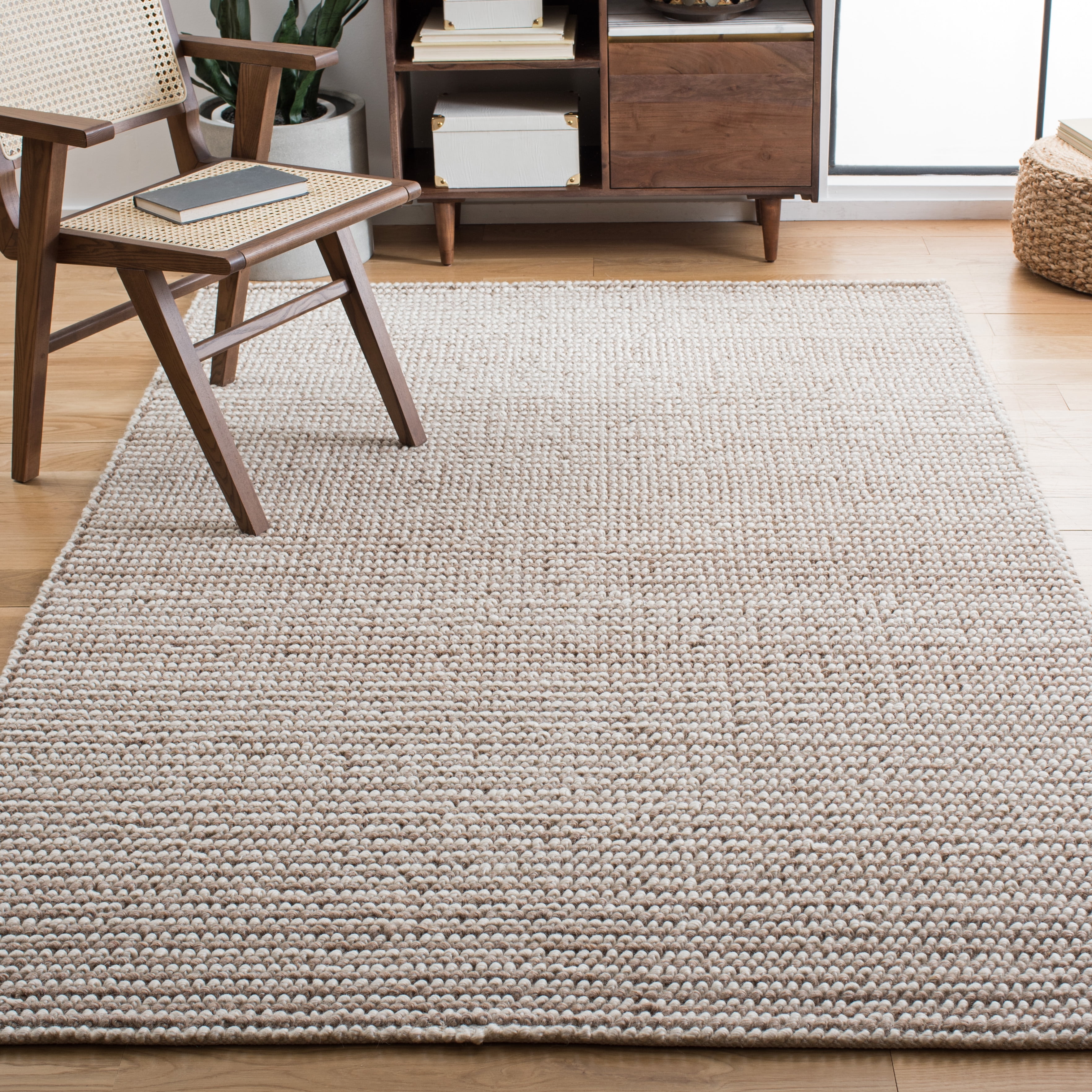 SAFAVIEH Natura Janis Distressed Area Rug, Beige/Ivory, 6' x 6' Square