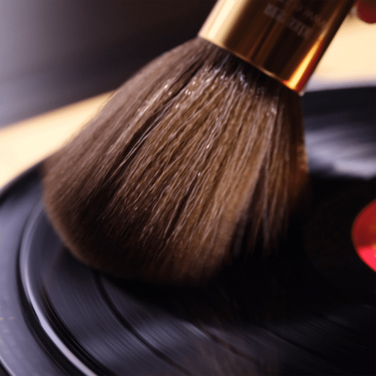 Vinyl Record Player Cleaning Brush Multifunctional Cleaner -static Soft Turntable Brush Soft Bushy -static Nylon Wool Brush Head Beech Handle Dust