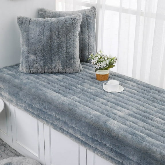 Nvzi-a Solid Color Plush Table Runner,Faux Sheepskin Decorative Shaggy Dresser Scarf,Not-Slip Desk Pad,Luxury False Fur Dresser Tablecloth-grey 70x70cm(27.56x27.56inch)