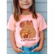 thumbnail image 1 of Camiseta versátil de cuello redondo informal y creativa con estampado de capibara para niña bebiendo té con leche, 1 of 6