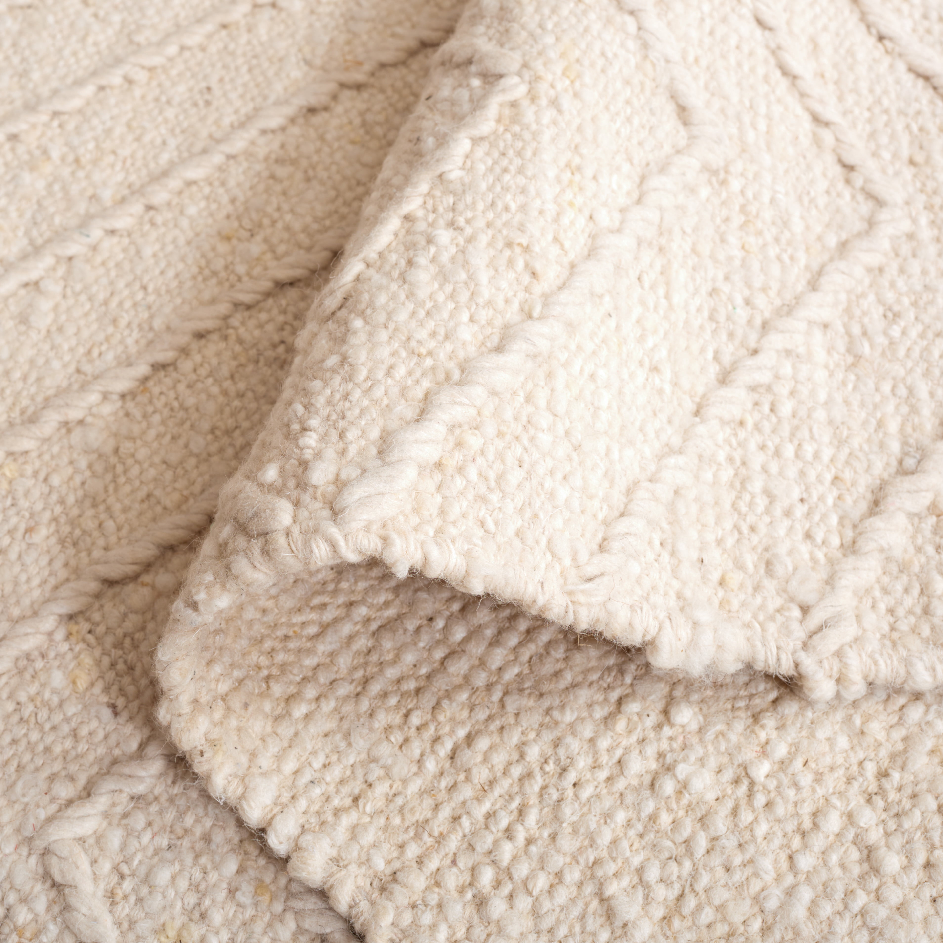 SAFAVIEH Natura Walter Diamond Area Rug, Ivory, 6' x 6' Square
