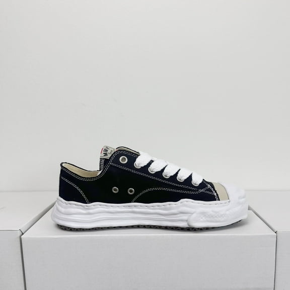 Maison MIHARA YASUHIRO MMMY Black Hank Low-top Sneakers