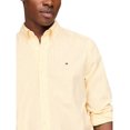 thumbnail image 3 of Camisa Tommy Hilfiger de manga larga con botones y corte regular para hombre, 3 of 5