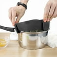 thumbnail image 3 of Filtre à Clipser pour Casseroles et Poêles, Filtre à Coller Approuvé par la FDA, Silicone Résistant à la Chaleur, Facile à Utiliser et à Ranger, Lavable au Lave-Vaisselle, 3 of 6
