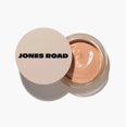 thumbnail image 2 of Bálsamo hidratante con color Foundation Jones Road What The Foundation, 2 of 3