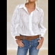 thumbnail image 4 of Blusa de Mujer con Mangas Largas Abullonadas, Cuello en V, Botones, Encaje Calado y Bordado M, 4 of 10