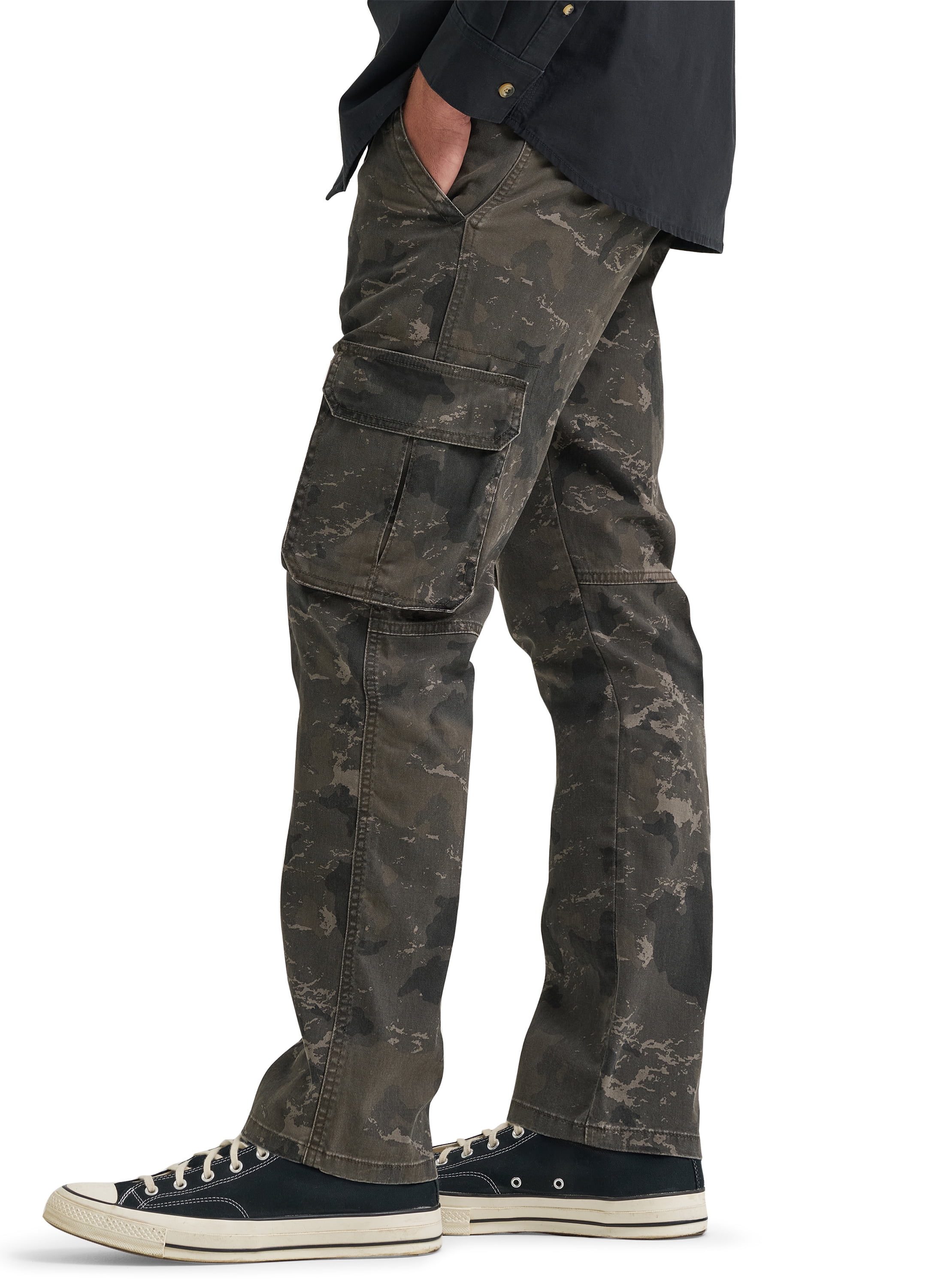 Wrangler® Men's Stretch Taper Leg Regular Fit Cargo Pant