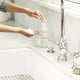 thumbnail image 2 of Espuma Antibacterial Glow Big 160 ml Aquila E0160, 2 of 3
