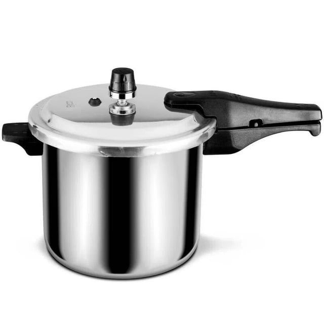 olla ekco classic 5 lt olla express de aluminio plateada de 5 litros con tapa y mango negro; vista frontal centrada del cuerpo cilíndrico brillante, regulador de presión y válvula visibles en la tapa, manija larga de seguridad en plástico negro y asa opuesta corta. Suele usarse también para preparar caldos o guisados para llevar.