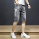 thumbnail image 3 of Pantalones vaqueros cortos para hombre, medio con texto, rotos, largos, de mezclilla, bermudas, vaqueros, jorts, talla XL, estilo coreano, tendencia de verano 2024, 3 of 4