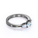 thumbnail image 4 of JeenMata Anillo de Compromiso de 1,5 Quilates con Piedra Lunar y Moissanita de Corte Redondo y Hombros Curvos en Oro Negro de 18 K sobre Plata, 4 of 6