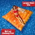 thumbnail image 2 of Flotador inflable para piscina Sunny Days Cheez-It extra grande, 2 of 7