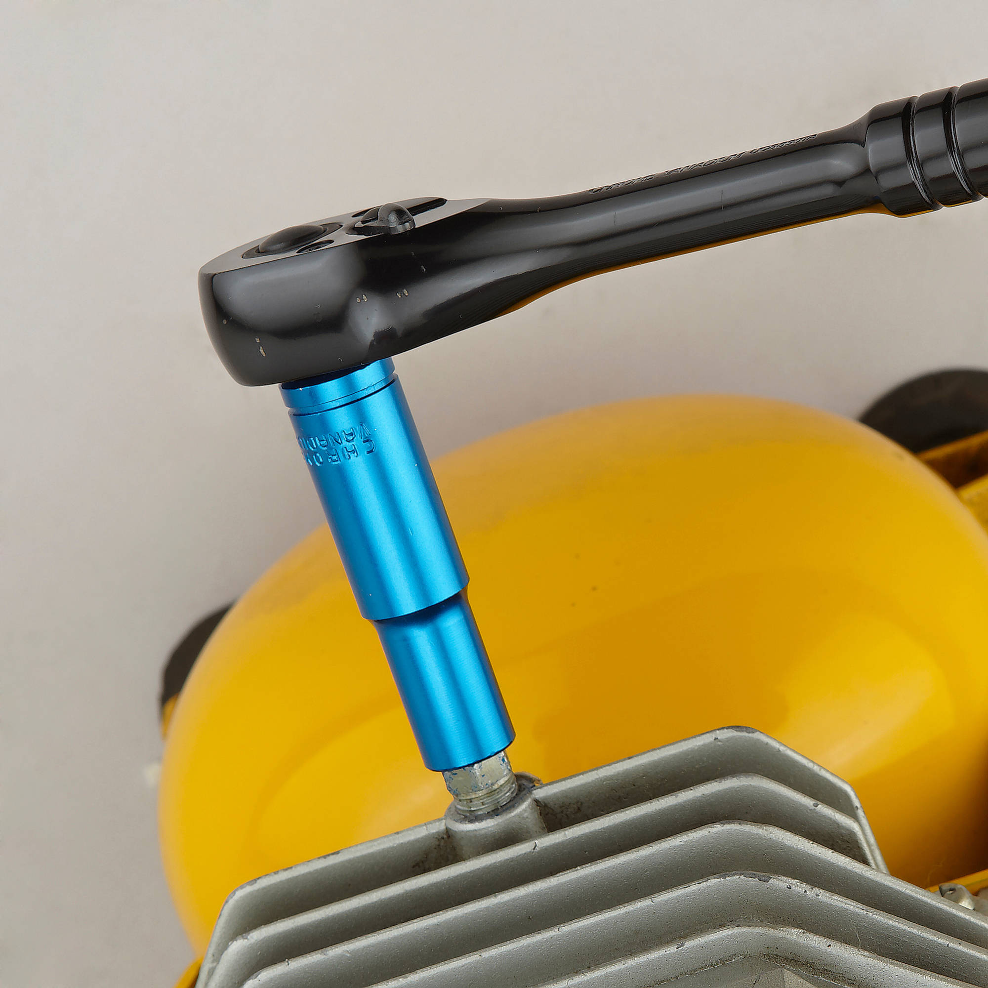 Hyper Tough 3/8-inch Drive, 72-Tooth Ratchet Handle