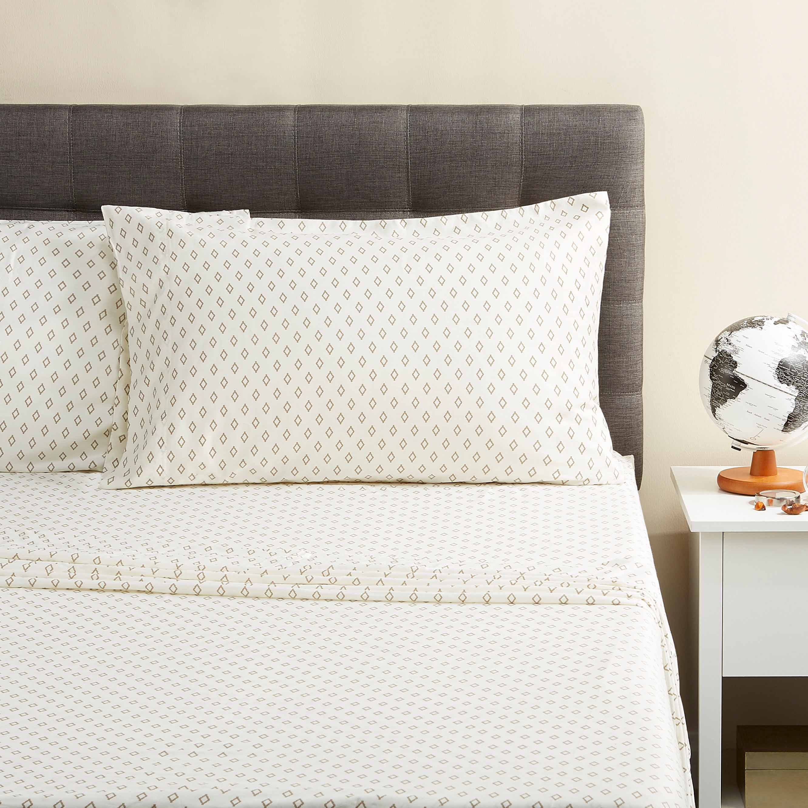 Better Homes & Gardens 300 Thread Count 100% Cotton Wrinkle Resistant Sheet Set, Queen Beige Diamond