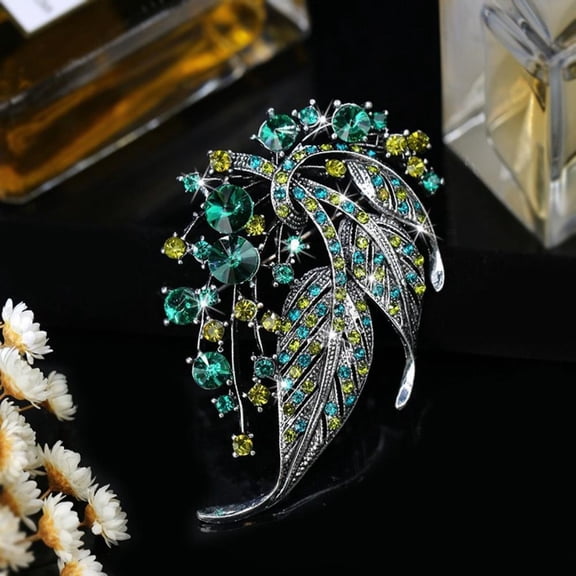 Exquisite Colorful Hollow Leaf Brooch Women Men Crystal Badges High-end Coat Cardigan Suit Pin Party Banquet Brooches Clothing Accessories