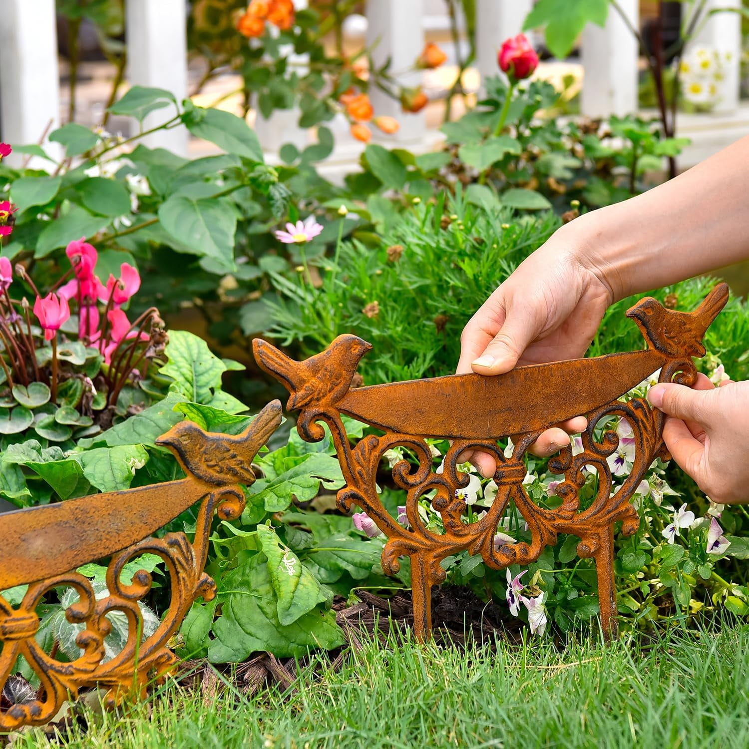 Sungmor 9.9 x 11.8 Inch Rustic Brown Cast Iron Garden Border Edging, 4 Count