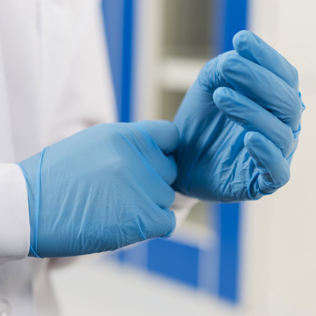 Powder Free Disposable Extra Thick Blue Nitrile Gloves (100-Pack)
