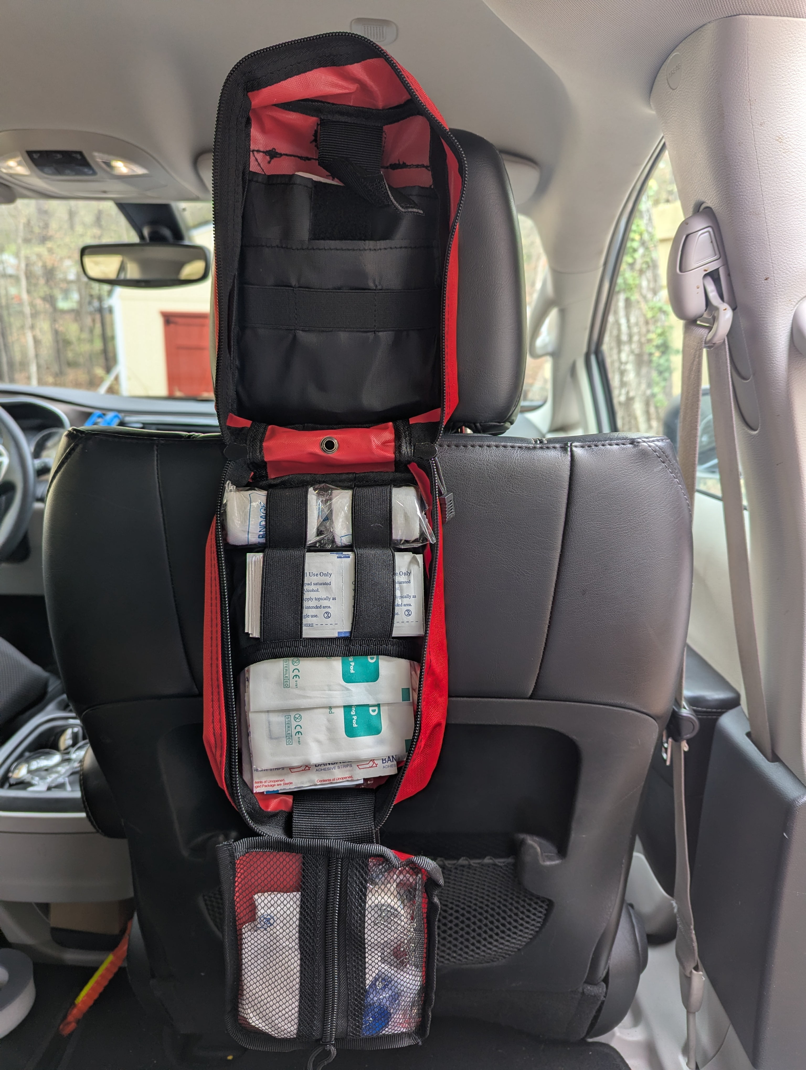 WT Outdoors Hunting and Fishing First Aid Trauma Kit .Quick Deployment Bag Chocking , Burn Care,Wound Care,Survival Blanket, CPR Mask – Bleed
