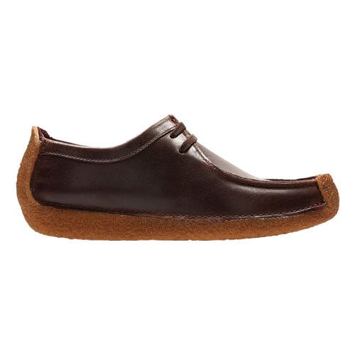 clarks moc toe