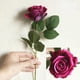 thumbnail image 3 of Elegante ramo de rosas artificiales de franela para jardín nórdico. Rosa roja, 3 of 8