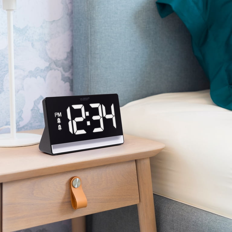 La Crosse Technology Digital Color Changing Alarm Clock photo 5