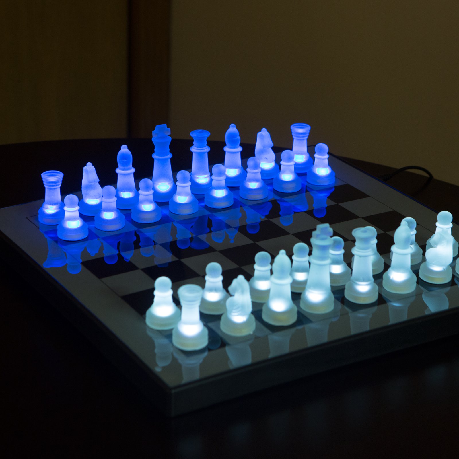 LED Chess, LED Glow Chess Set, Chess Set, Glass Chess Set - China