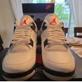 thumbnail image 4 of Nike 2025 Air Jordan 4 Rétro OG Blanc Ciment Sans Libération Taille 8.5 FV5029-100, 4 of 6
