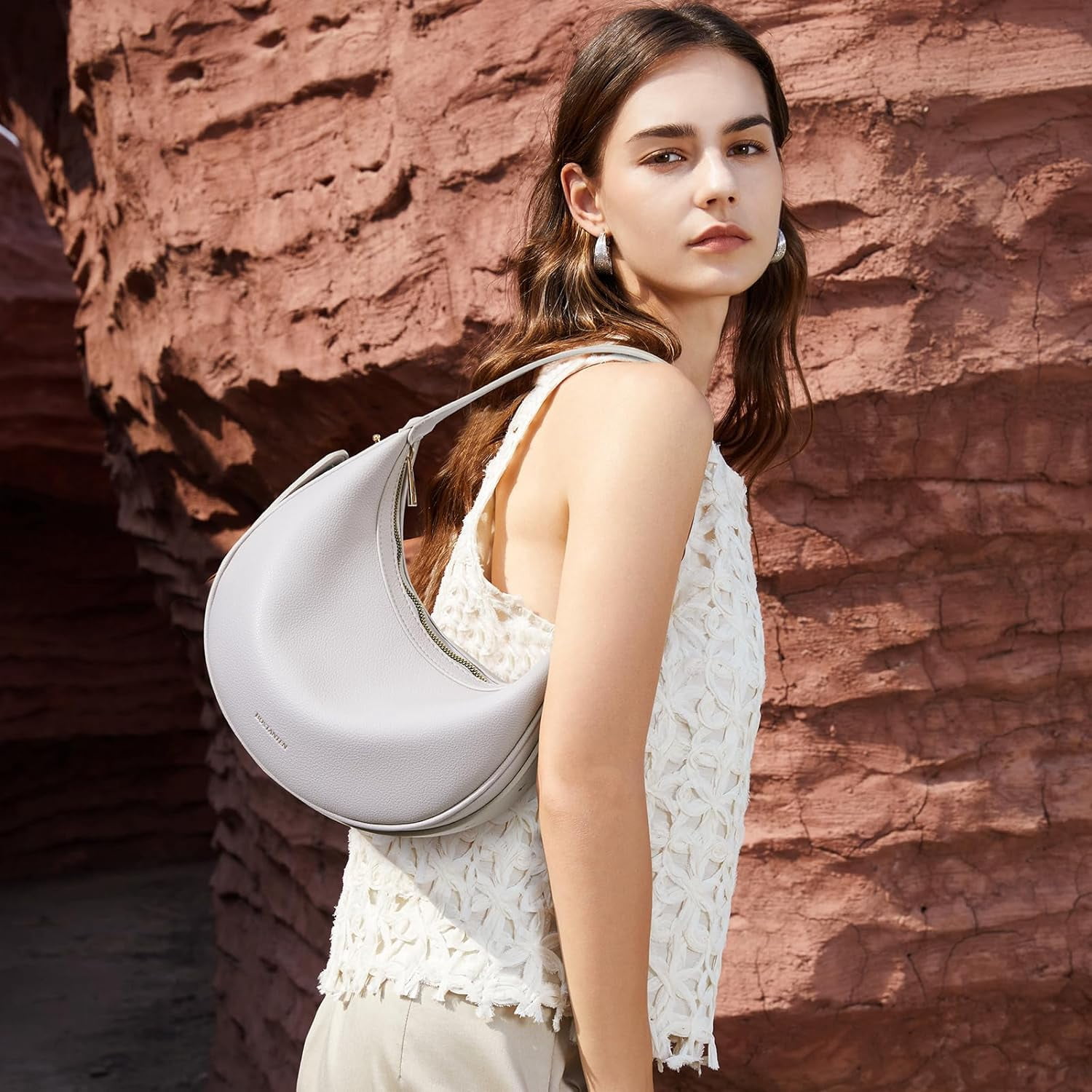Crescent Shoulder Bag for Women Trendy Crossbody Hobo Purse Vegan Leather Clutch Handbag Adjustable Strap