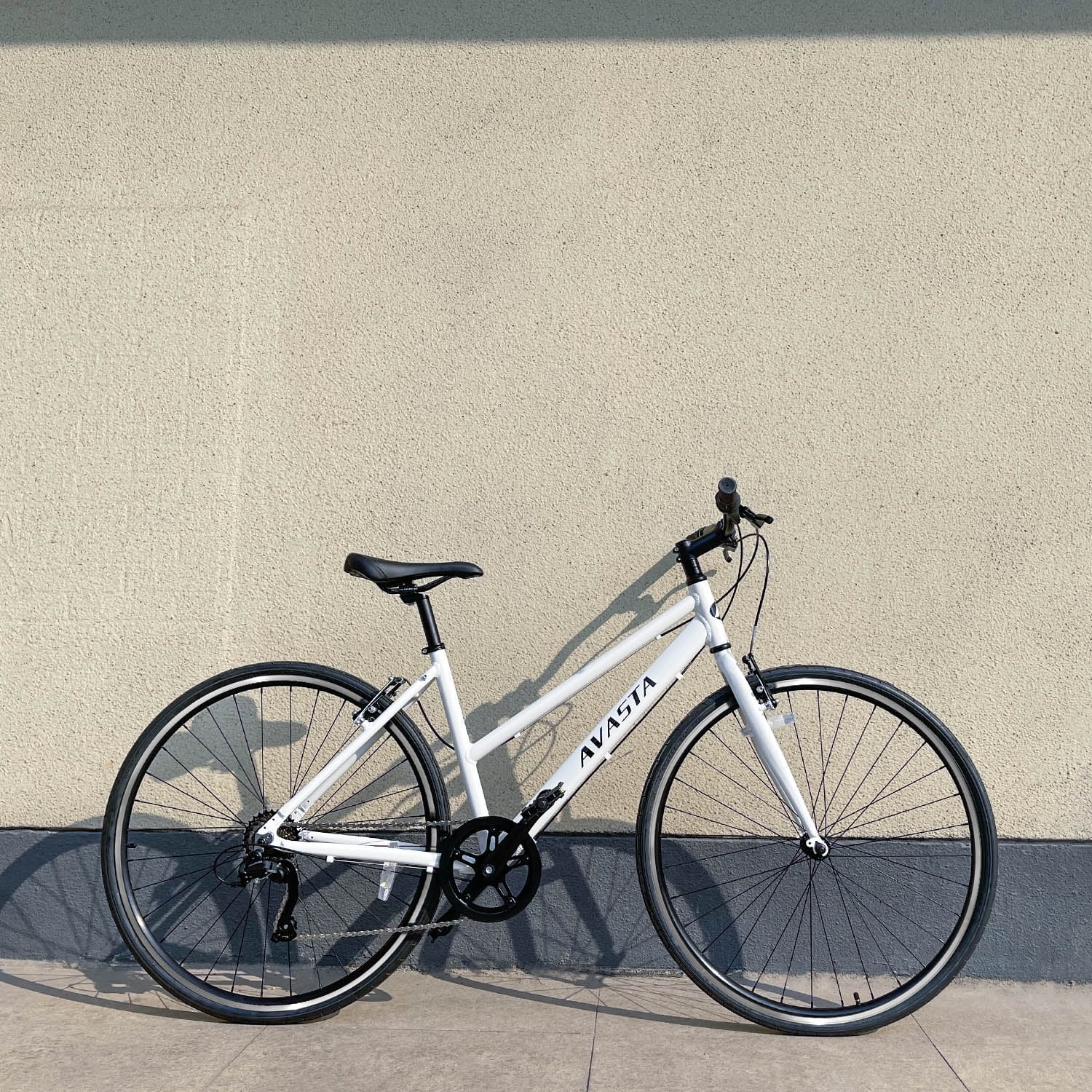 AVASTA Road Hybrid Bike for Women,Lightweight 700c Aluminum Alloy Frame, 7-Speed Drivetrain, Color White